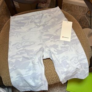 NWT Lululemon Gray Camouflage Shorts Size 10